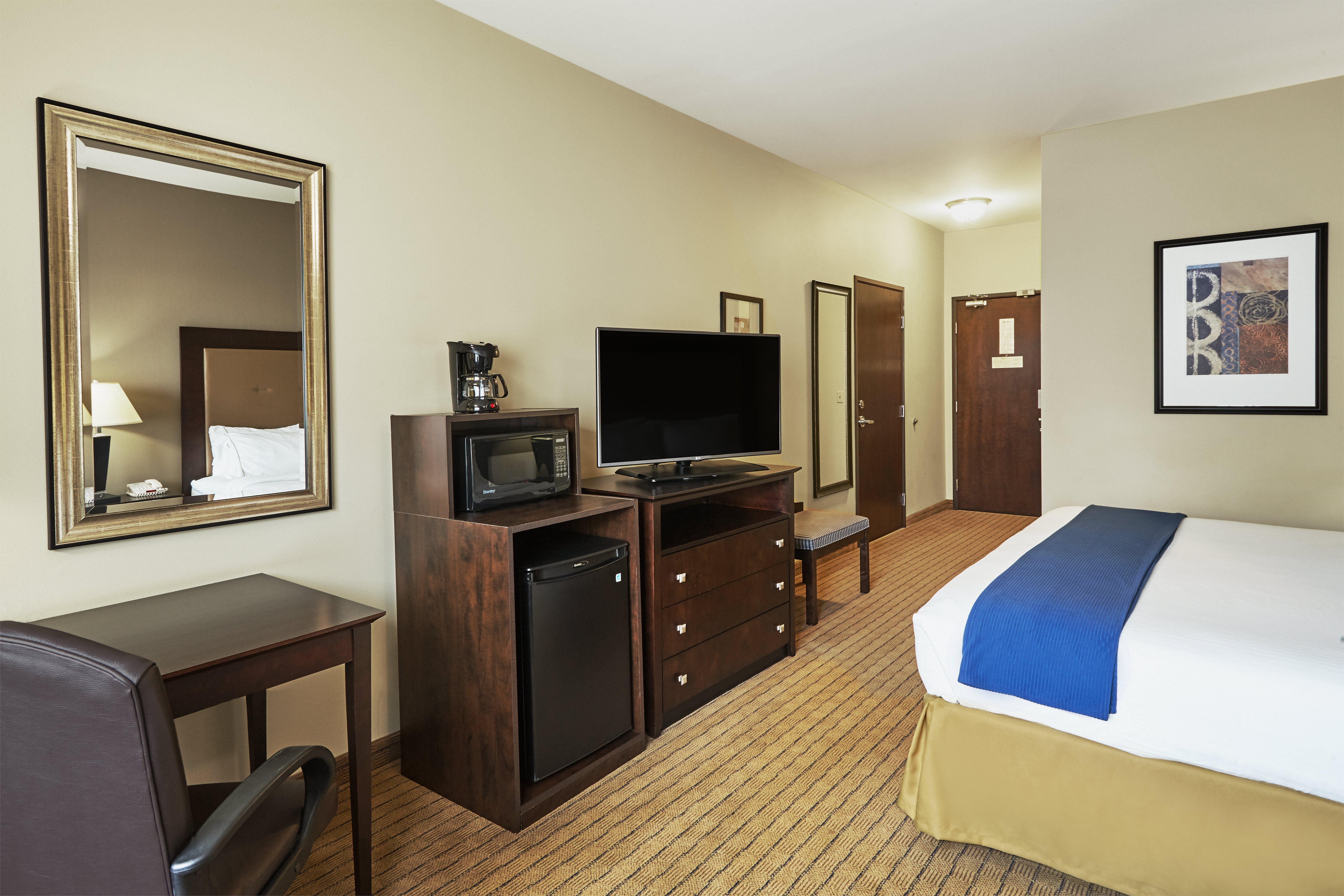 Holiday Inn Express & Suites Madison-Verona By Ihg Eksteriør bilde