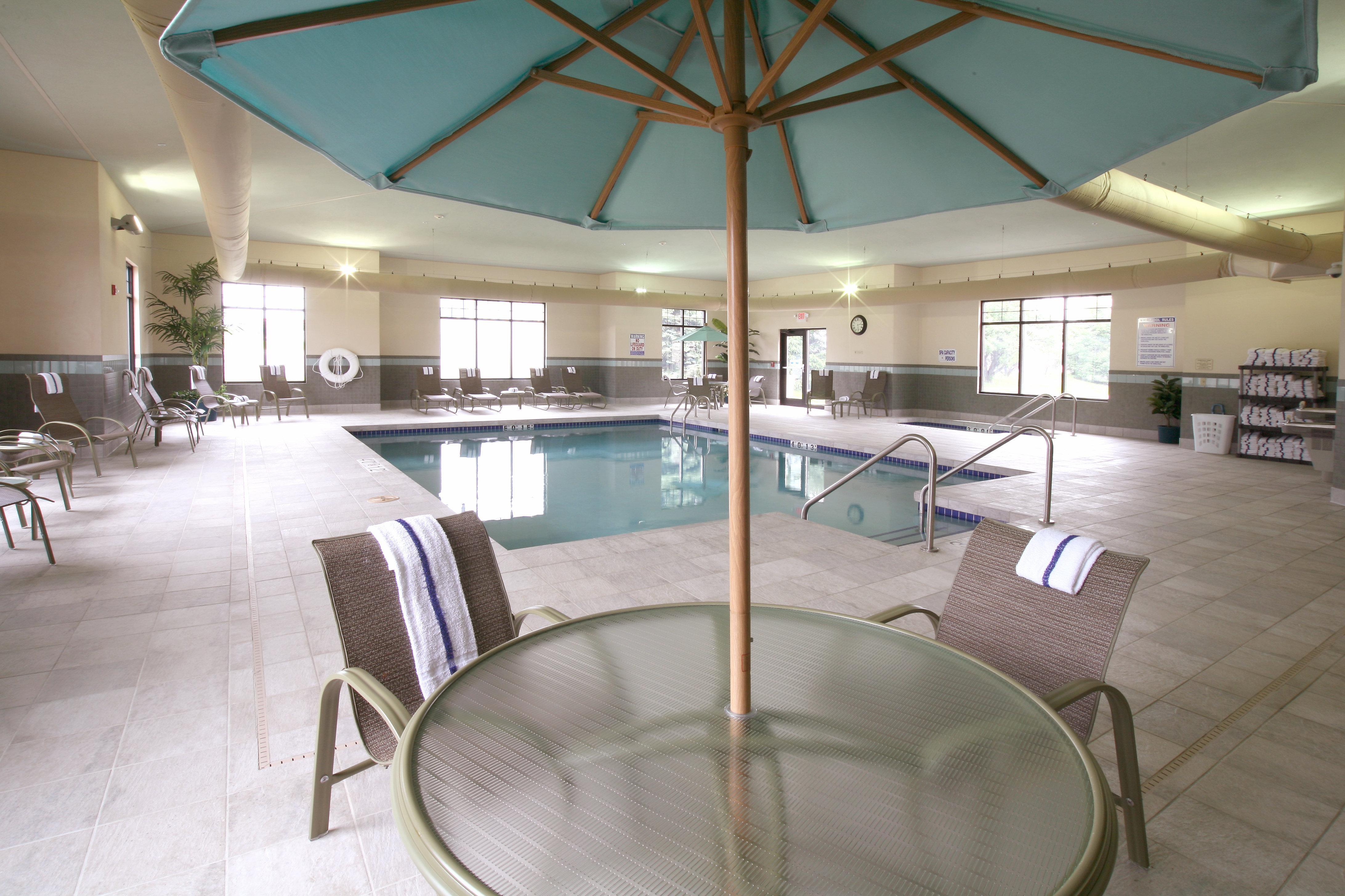 Holiday Inn Express & Suites Madison-Verona By Ihg Eksteriør bilde