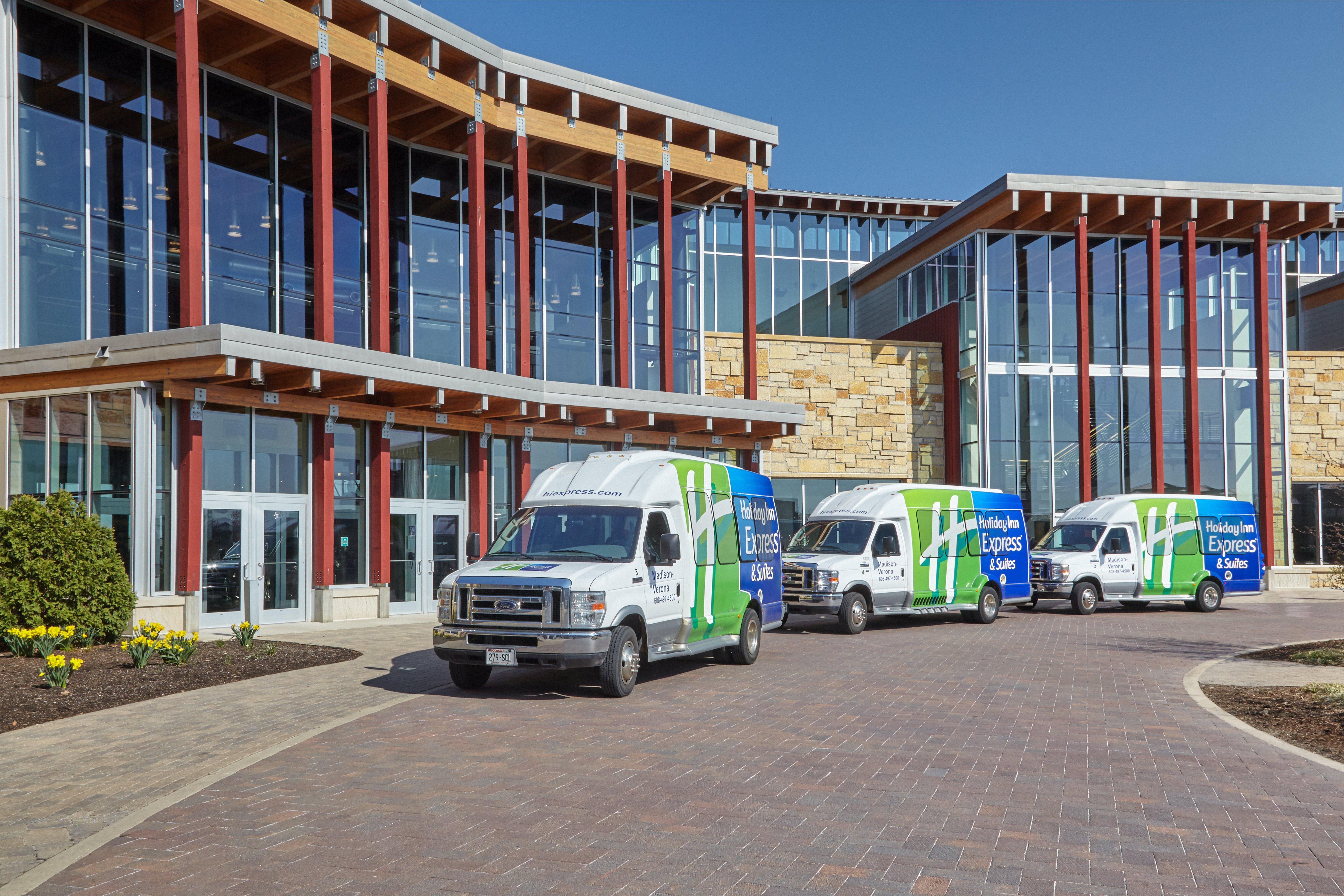 Holiday Inn Express & Suites Madison-Verona By Ihg Eksteriør bilde